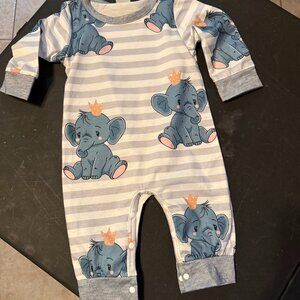 Baby Romper, 3-6 M, Adorable Elephant , Excellent Condition (107)